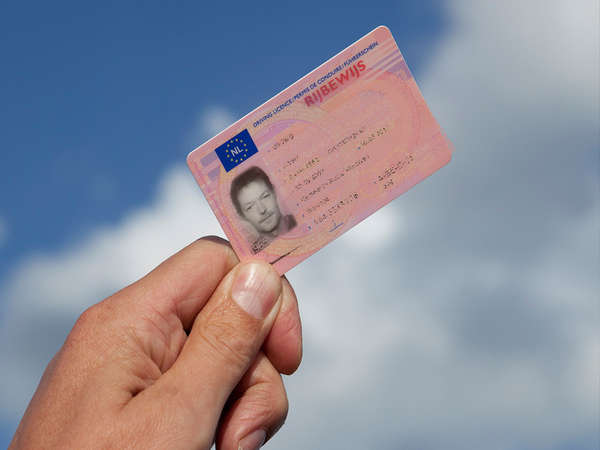 In de wolken met een rijbewijs.